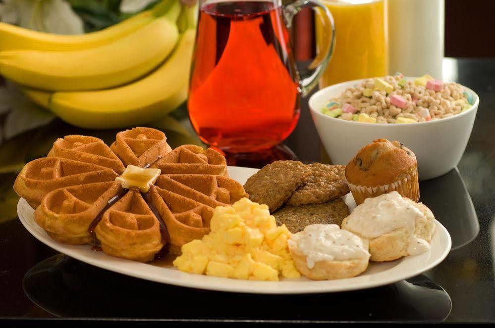 Drury Inn & Suites Columbia Stadium Boulevard Екстериор снимка