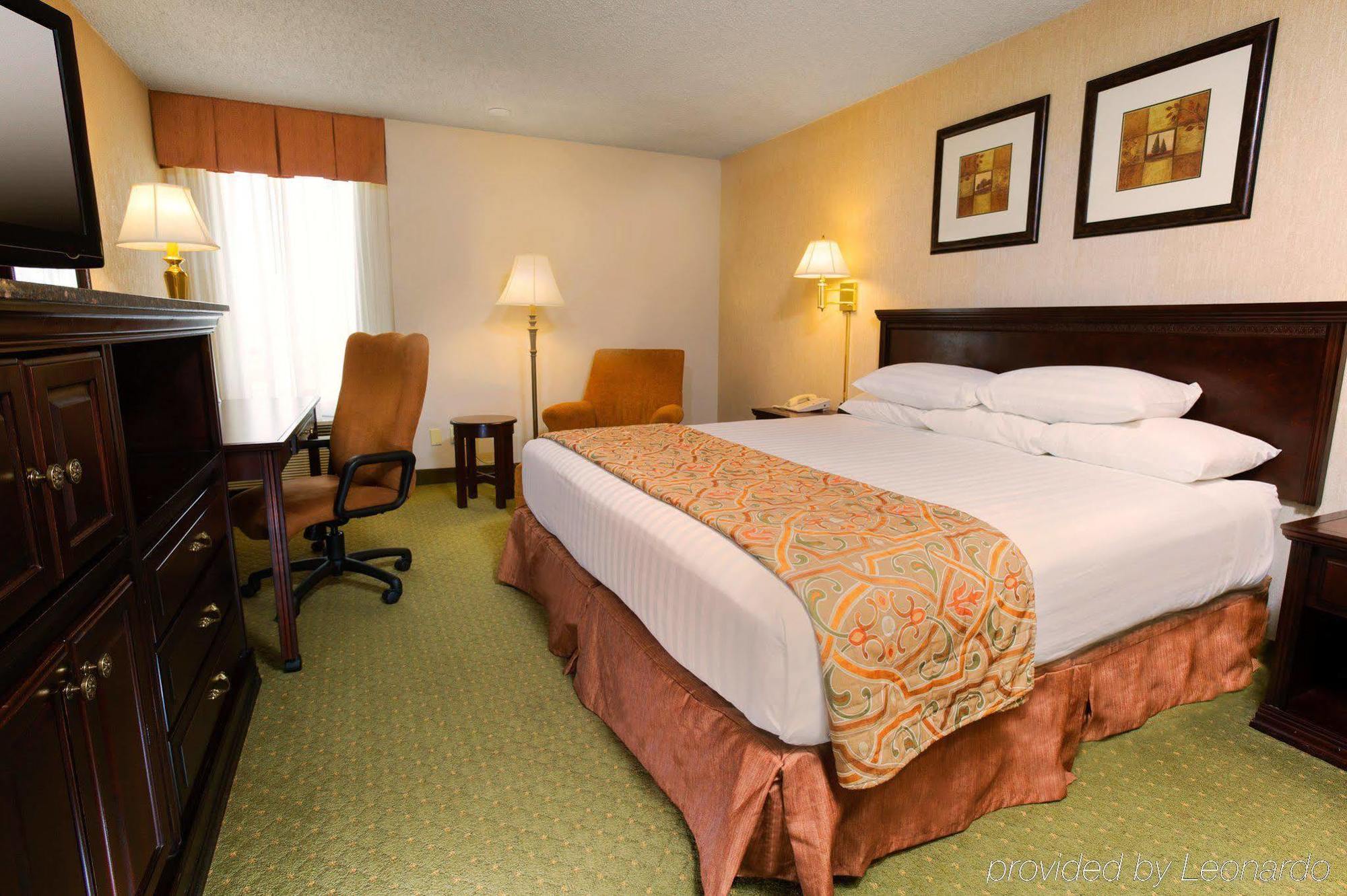Drury Inn & Suites Columbia Stadium Boulevard Екстериор снимка