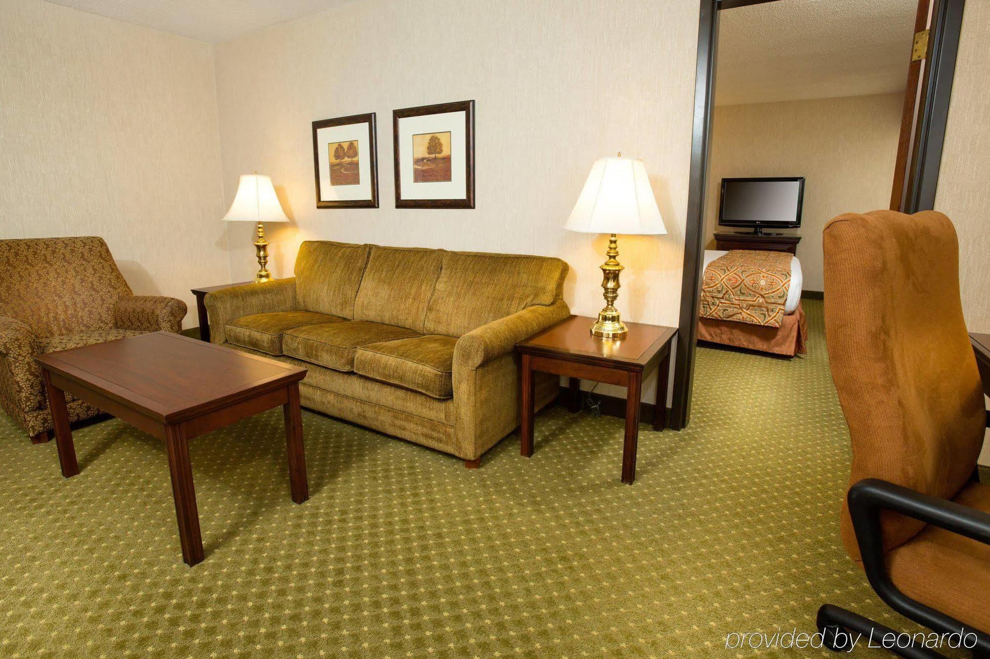 Drury Inn & Suites Columbia Stadium Boulevard Екстериор снимка