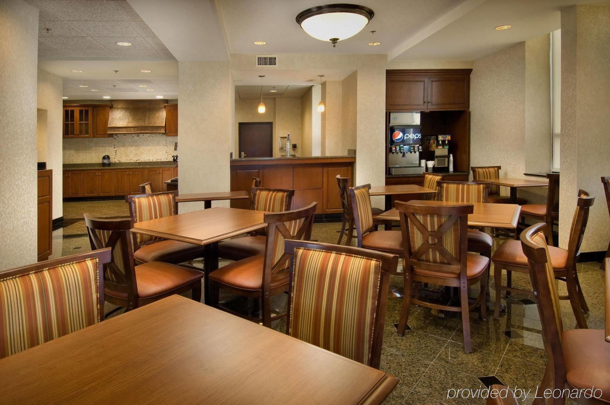 Drury Inn & Suites Columbia Stadium Boulevard Екстериор снимка